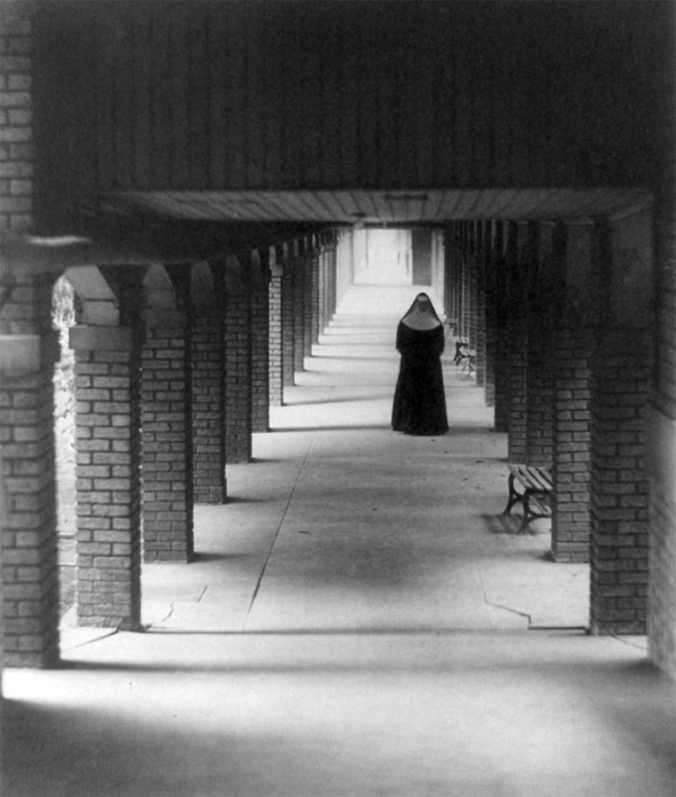 Nun_in_cloister,_1930